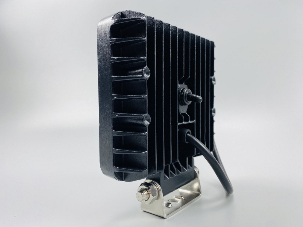 Світлодіодна робоча фара для позашляховика квадратна фари дальнього світла 6000K 90W з вимикачем на корпусі Мукачево - фото 3