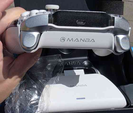 Беспроводной геймпад Manba One с дисплеем, RGB-подсветкой и док-стан. Харьков