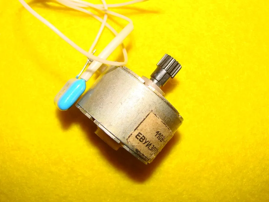 Электродвигатель Евуи.303.211.001-02 110В – 50Гц (220В) моторчик, микродвигатель Харьков - изображение 3