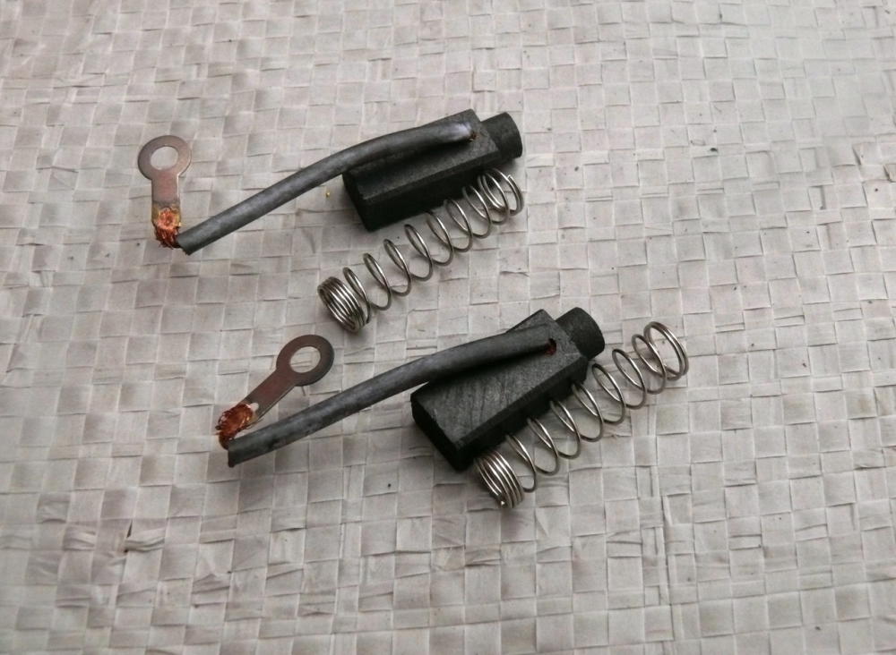 Щетки генератора мотоцикл Иж 6 в Мукачево - изображение 1