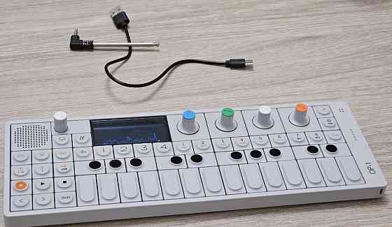 Синтезатор Teenage Engineering OP-1 (TE002) — ідеальний стан. Харків