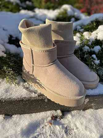 Hengji Угги жіночі HENGJI бежеві натуральна замша висота 13 см (5698) Коломыя