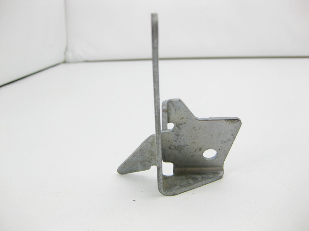 Mercedes-Benz  A6510981939 Кронштейн на колекторі наддуву повітря для двигуна OM651 R4 2.2 cdi C-Class W204 W205 E-Class W212 C207 Одеса - фото 3