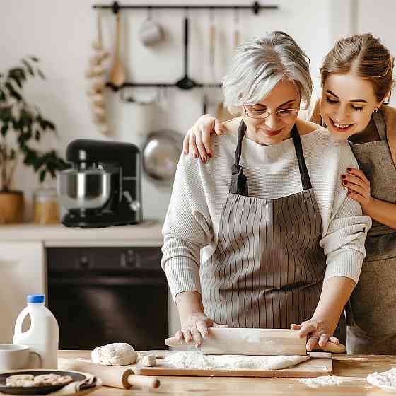 Кухонний комбайн Bella 2000 Вт/2,7 л.с., 5 л, неіржавка сталь, не містить BPA, чорний (Німеччина, читати Рівне