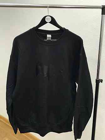 Теплый свитшот черного цвета с бэтменом. Черновцы