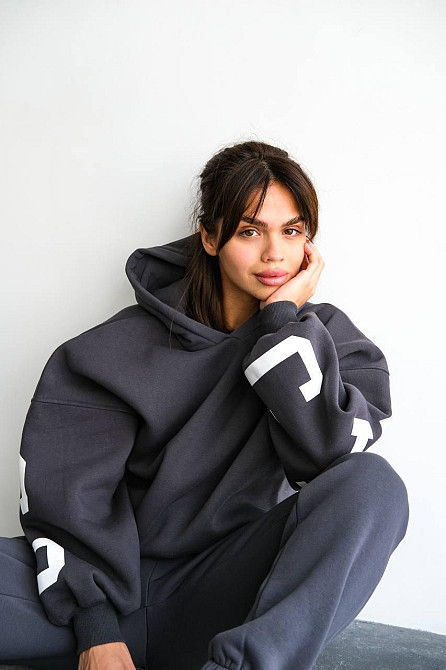 Женский стильный повседневный костюм Chicago с двойным капюшоном Графит, 48/50 Одесса - изображение 2