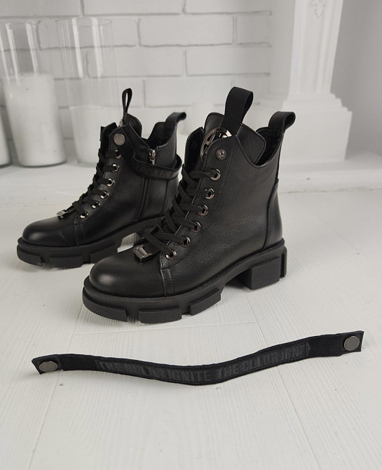 AVALON Черевики жіночі AVALON чорні натуральна шкіра висота 16 см розмір 39 (4953) Коломыя - изображение 4