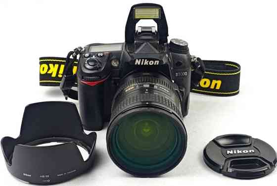 Дзеркальний фотоапарат Nikon D7000 з об'єктивом Nikon AF-S 18-105mm Киев