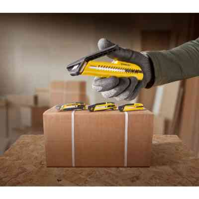 Нож монтажный Stanley 160мм, лезвий 18мм (STHT10489-0) Винница