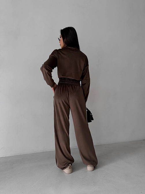 Жіночий повсякденний велюровий костюм-двійка: кофта та штани Шоколадний, 42/46 Одеса - фото 4