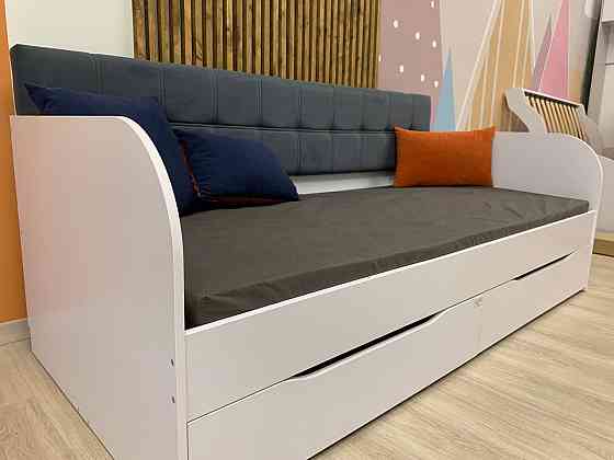 Детская односпальная кровать LION Л-7 с ящиками и ламелями Лили-95 90x200 см Нимфея Альба (белый) (LION-041005) Львов