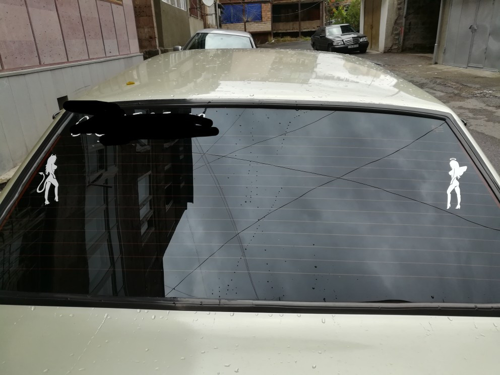 Наклейки на авто Чертенок и Ангелочек Белая светоо Киев - изображение 6