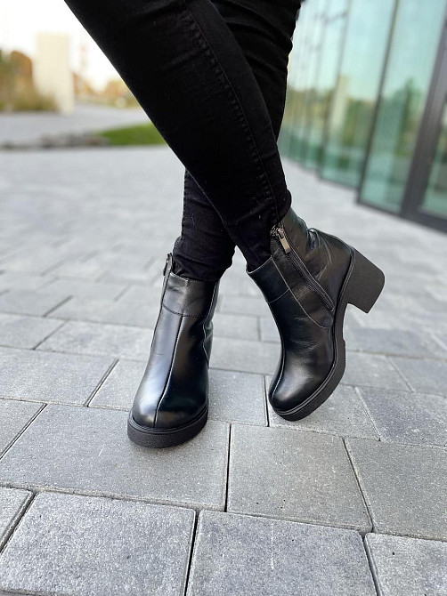 Жіночі туфлі D and V чорні натуральна шкіра зима висота 12см каблук 7см (2513) 38р.40р. Коломия - фото 6