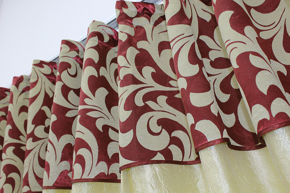 Кухонные шторы VR-Textil № 073к с ламбрекеном и подхватами светло-золотистый с бордовым 270х170 см (52-0161) Киев - изображение 5