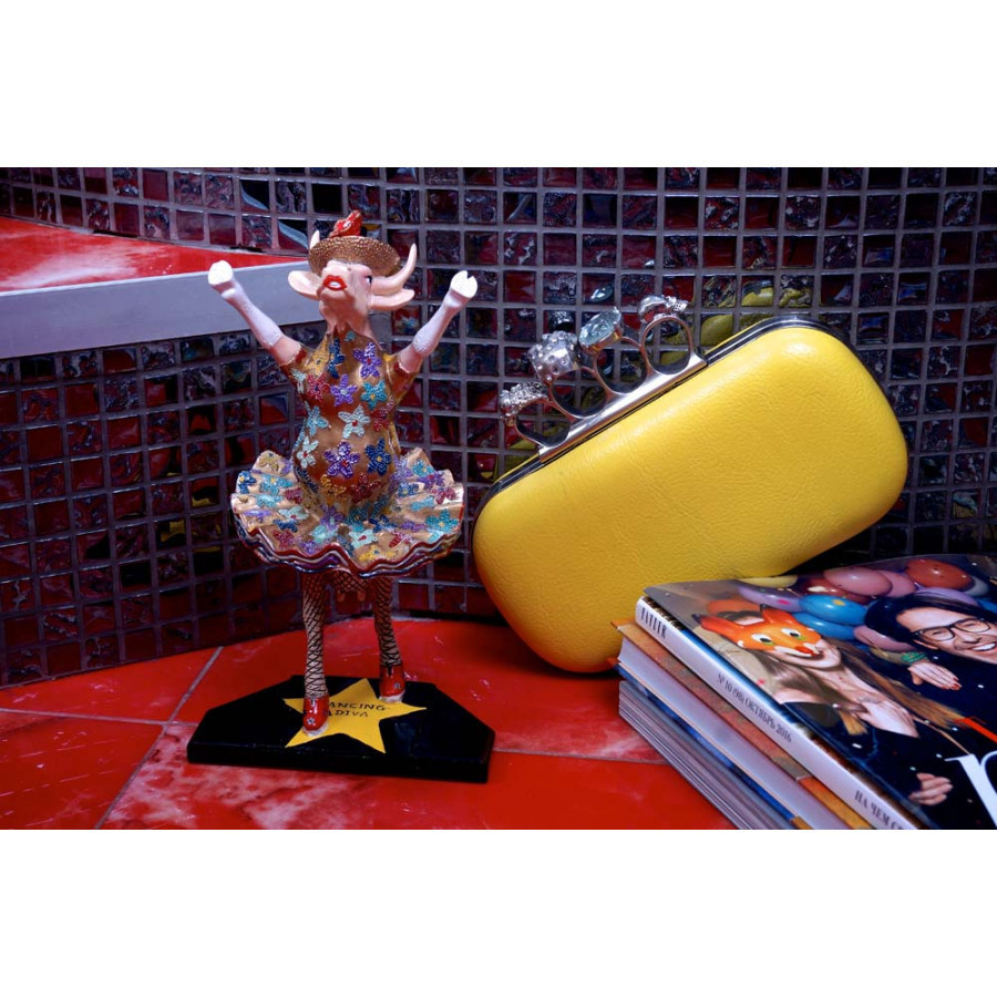 Коллекционная статуэтка корова Dancing Diva, Size M Ровно - изображение 5