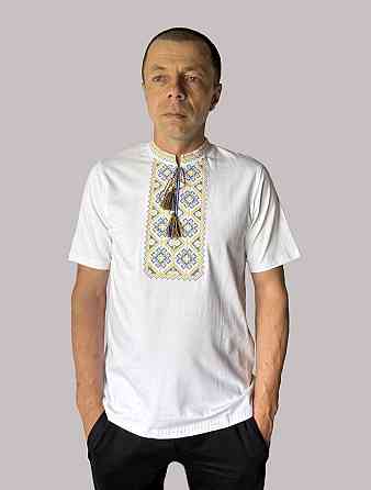 Футболка вышиванка белая с желтым и голубым орнаментом M Киев