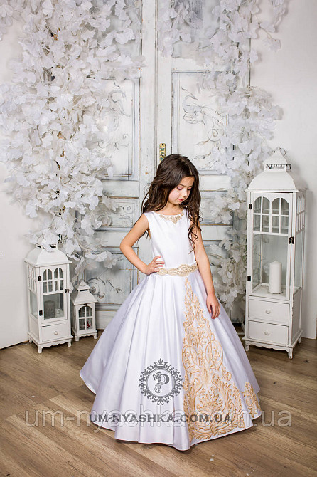 Шикарное длинное платье с золотым купоном на 6-8 лет Кривой Рог - изображение 5