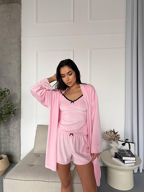 Женский повседневный домашний велюровый комплект тройка: халатик+майка+шорты Розовый Одесса - изображение 3