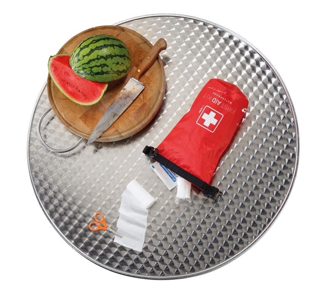 Аптечка первой помощи Troika Erste Hilfe Set непромокаемая с карабином Красный Киев - изображение 4