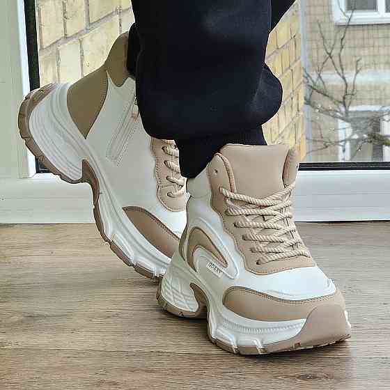 Зимові Білі жіночі Кросівки з МЕХОМ на Толстой Підошві Танкетке Ботинки Шкіряні Бежеві (розміри: 36,37,38,39,40) Дніпро