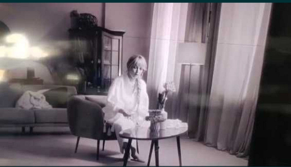 Телевизор Безрамный: 65