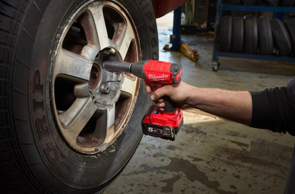 Ударный гайковерт (300 Нм) НMILWAUKEE 1/2" M18 FUEL ONEIWF12-0 ONE-KEY с фрикц. кольцом 4933451153 Одеса - фото 9