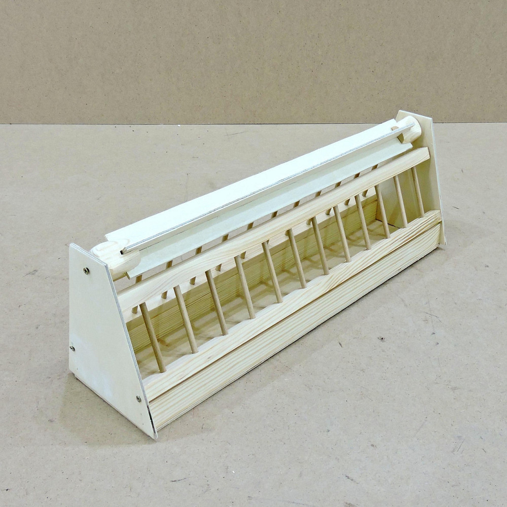 Деревянная кормушка для голубей 