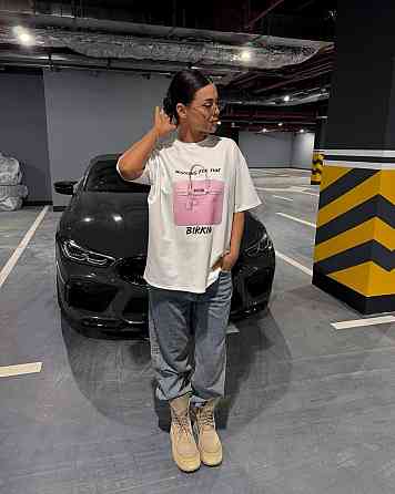 Жіноча стильна біла оверсайз футболка з модним принтом турецький кулір Одеса