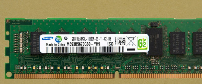 Серверный модуль памяти SAMSUNG 2 ГБ PC3L-10600R DDR3-1333 ECC 1RX4 CL9 240 PIN 1,35(M393B5670GB0-YH Днепр - изображение 1