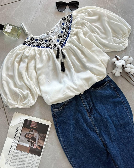 Жіноча романтична вишиванка з об'ємними рукавами-ліхтариками до ліктя 44 Одеса - фото 6