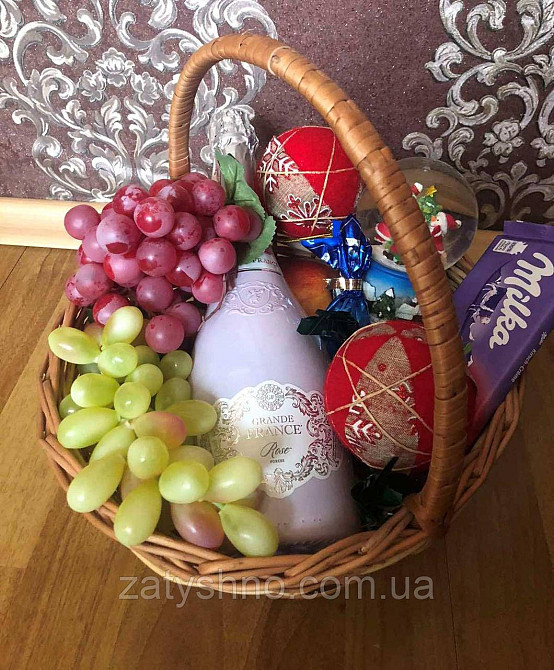 Кошик плетений з лози для подарунків співробітникам Київ - фото 1