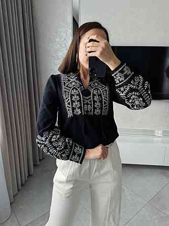 Женская современная вышиванка с традиционными украинскими мотивами 80% хлопок, 20% полиэстер. Одесса