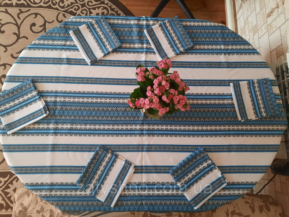 Голубая вышитая скатерть с салфетками Киев - изображение 10