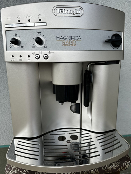 Кавоварка Delonghi Magnifica. Київ - фото 7