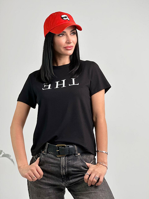 Трикотажна футболка з принтом "The" оптом | Розпродаж моделі Чорний, 42-44 Київ - фото 4