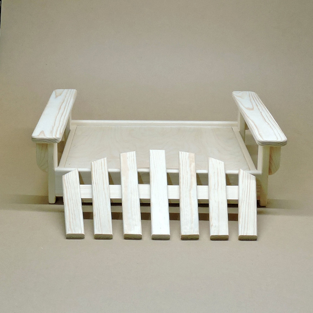 Лежак деревянный для собаки 