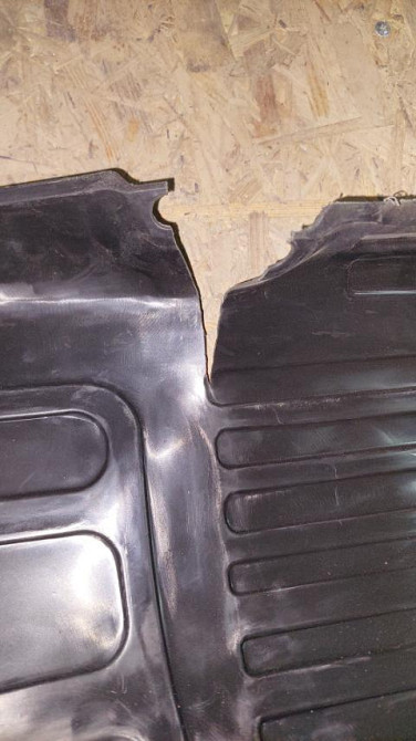 Підкрилок Sonata 7 LF (2017-2019) рестайлінг передній правий НЕБОЛЬШІ ТРІЩИНИ (ФОТО) Мукачево - фото 1