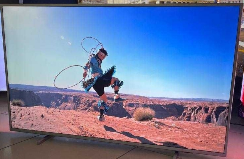 Телевізор Безрамний: 58" 4K PHILIPS Smart AMBILIGHT 58PUS8105 Дефект! Харків - фото 4
