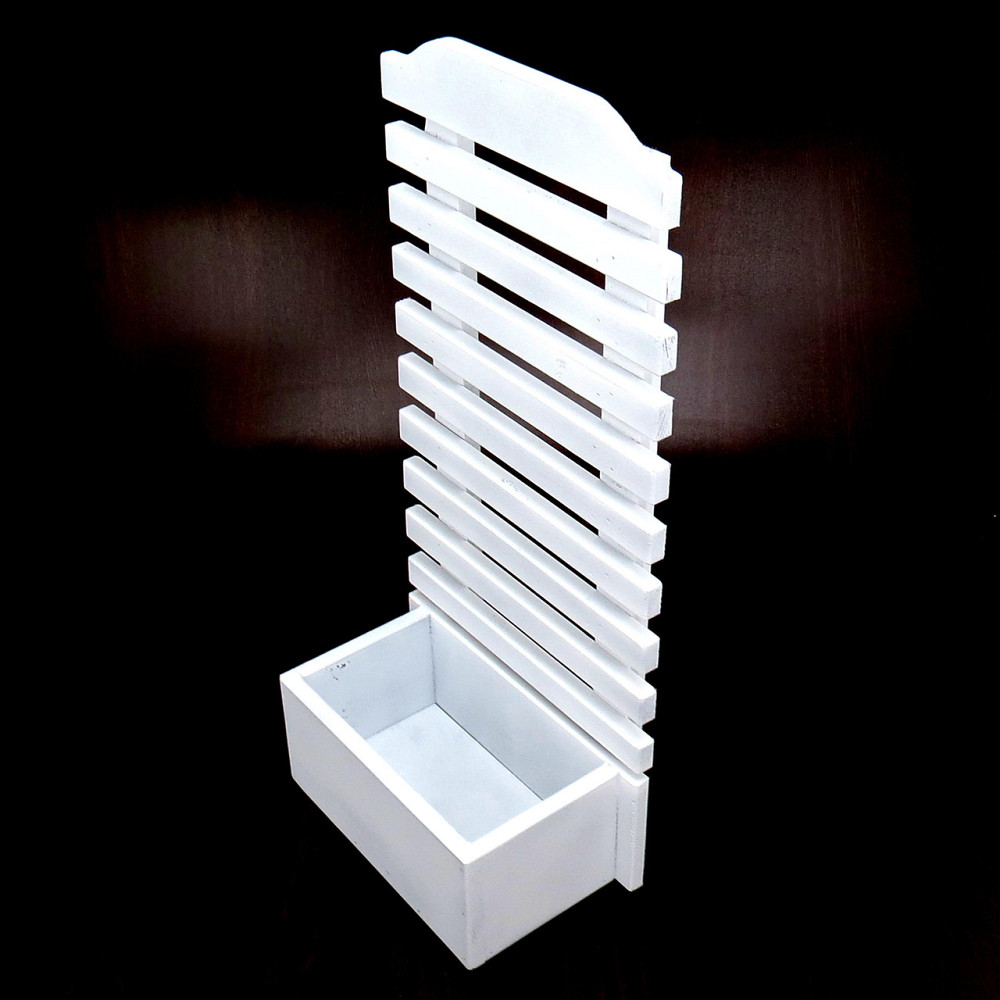 Полка настенная для цветов 