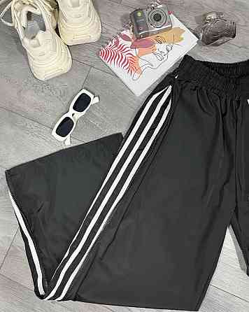 Жіночі стильні плащові штани з лампасами та блискавкою плащівка канада Одеса