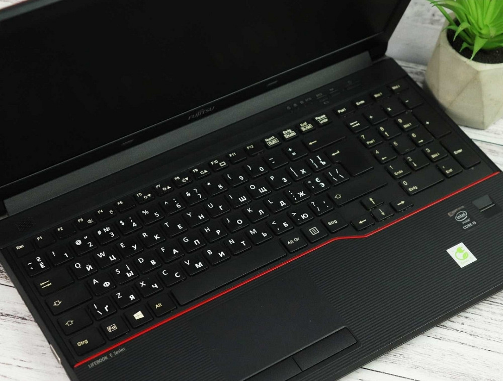 Ноутбук 15.6" Fujitsu LifeBook E554  i5-4210M 8Gb RAM 120Gb SSD. Харків - фото 1