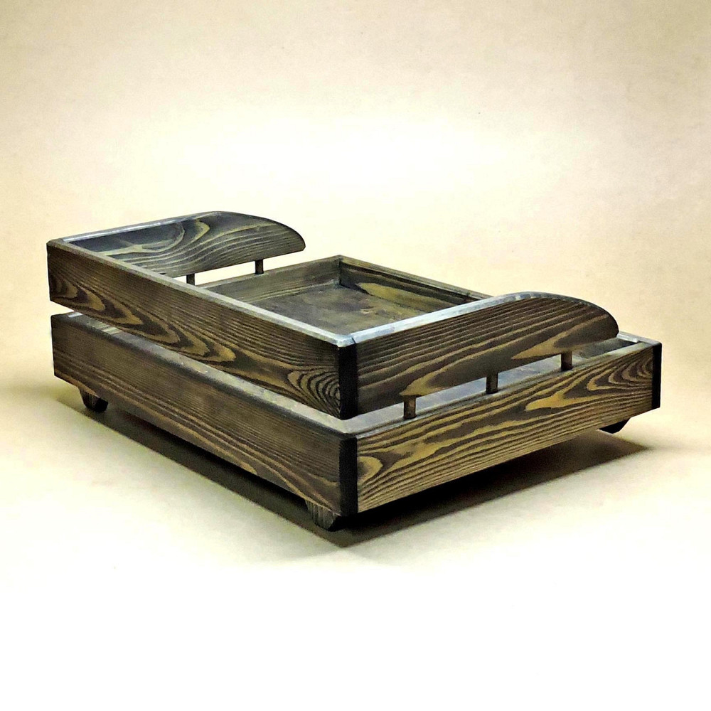 Лежак деревянный для собаки 