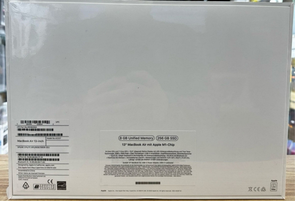 Ноутбук: MacBook Air M1 8/256Gb Silver A2337 MGN63D/A Київ - фото 2