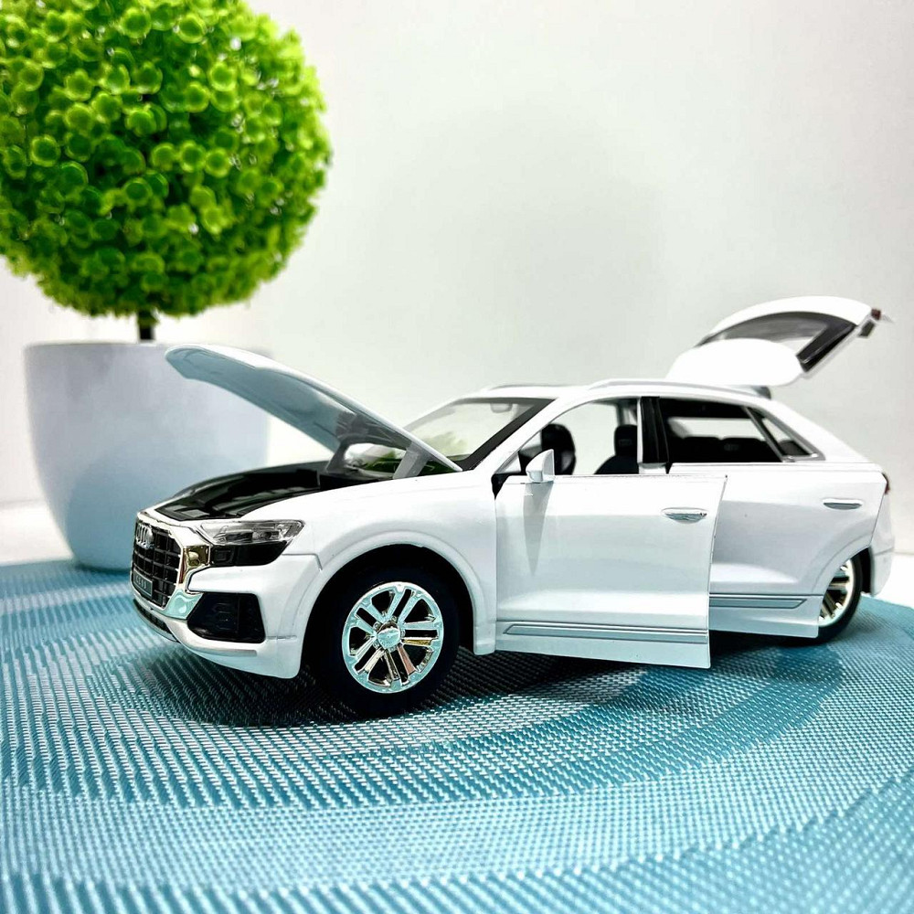 Машинка металева TK Union Group Audi Q8 відчиняються двері капот багажник масштаб 1:24 Біла (GT-5250) Чернигов - изображение 9