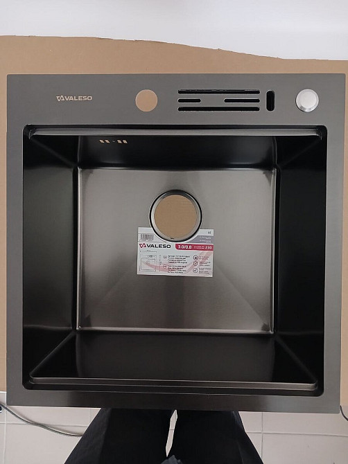 Кухонна мийка 50*50 PVD чорна VALESO Handmade з підставкою для ножів (сифон круглий, 3,0/0,8) Коломыя - изображение 7