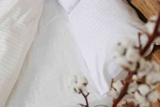 Комплект постельного белья Ideal Textile страйп сатин белый полуторный (56860348) Черновцы