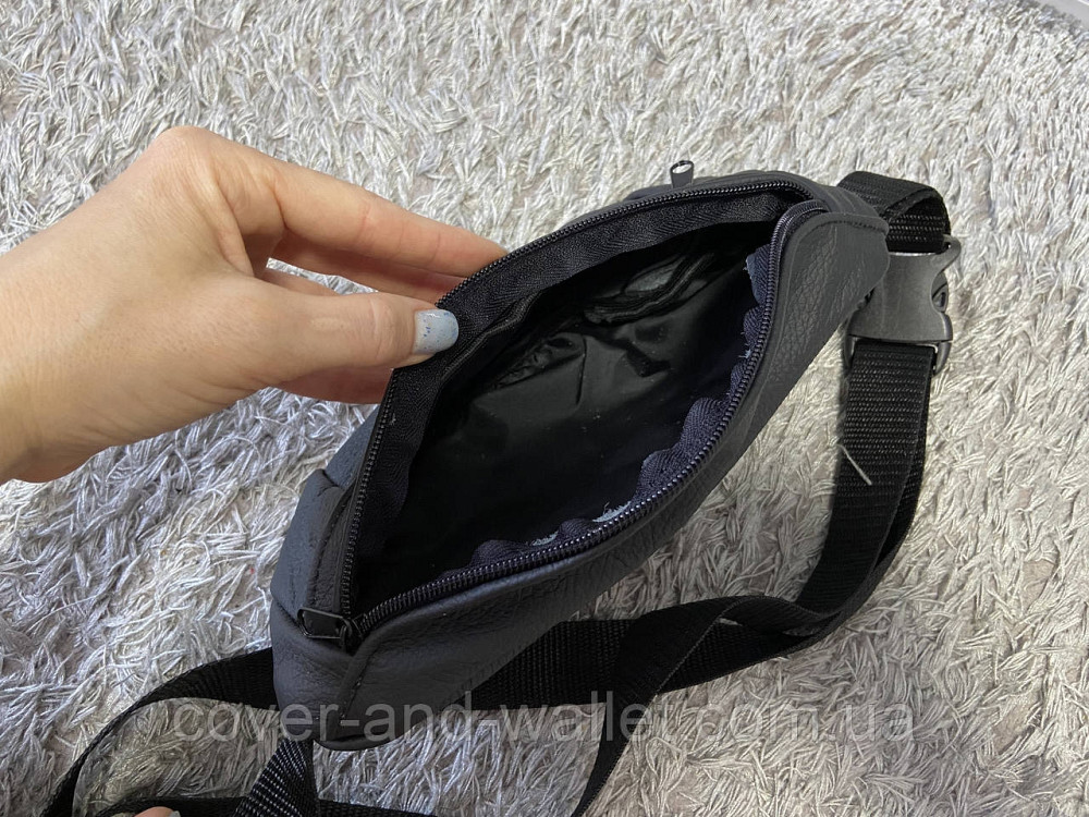 Шкіряна чоловіча сумка бананка чорного кольору Puos Київ - фото 5