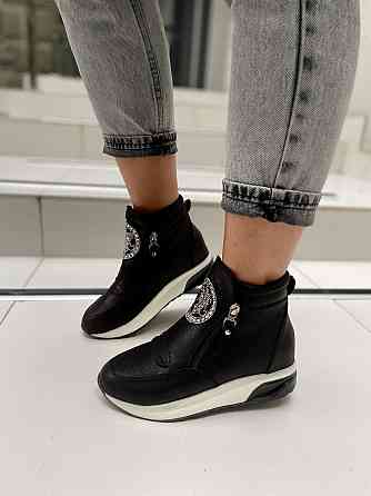 Черевики жіночі VEAGIA чорні еко-шкіра з напиленням висота 12см розмір 36 ( -6) Коломия