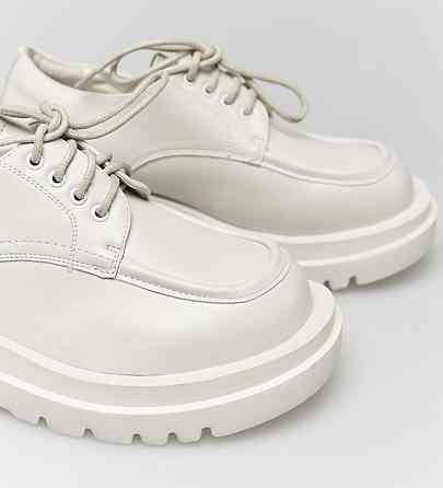 Жіночі Бежеві броги Туфлі Оксфорди Танкетка Білі Шкіряні Мокасини (розміри: 36,37,38,39,40,41) Дніпро