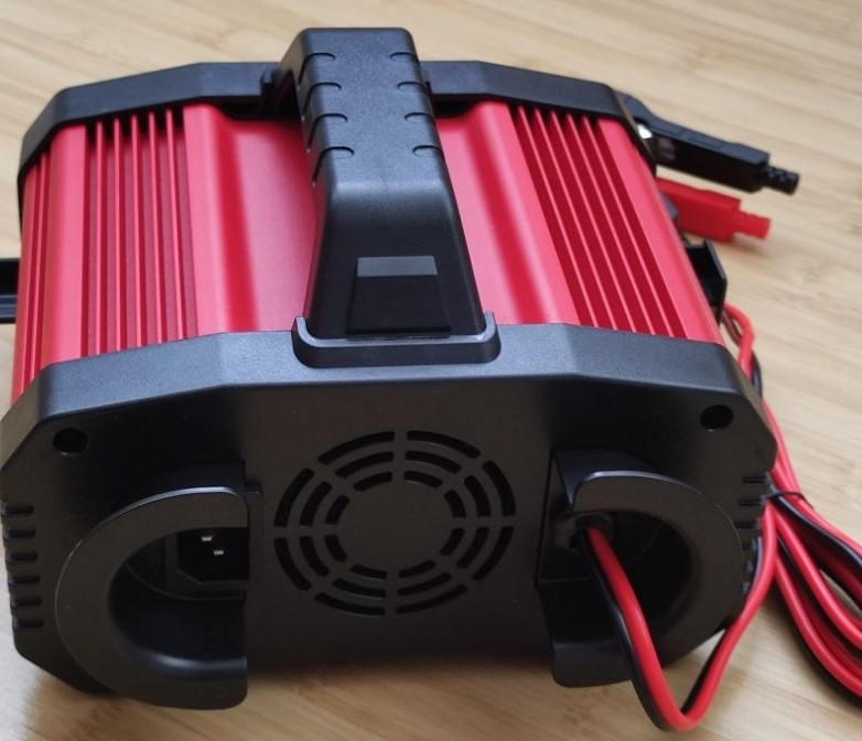 Импульсное автоматическое зарядное устройство Foxsur 2A, 8A, 20A 25А. Харьков - изображение 2